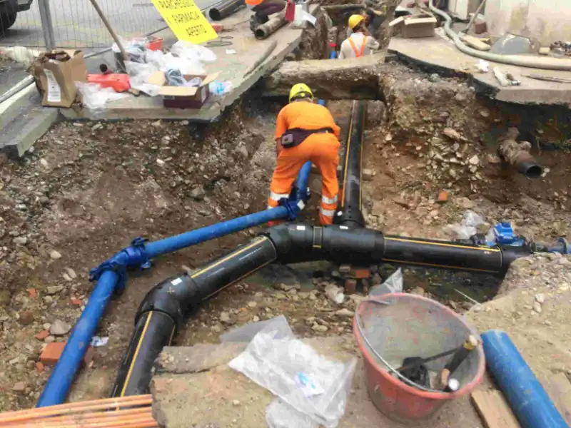 costruzione-posa-condotte-acqua-gas-brescia costruzione-posa-condotte-acqua-gas-brescia